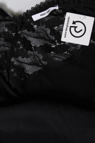 Γυναικείο αμάνικο μπλουζάκι About You, Μέγεθος XL, Χρώμα Μαύρο, Τιμή 13,92 €