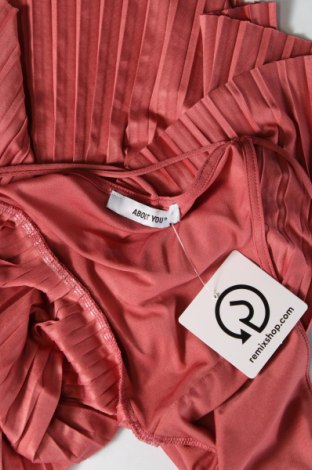 Γυναικείο αμάνικο μπλουζάκι About You, Μέγεθος M, Χρώμα Ρόζ , Τιμή 5,71 €