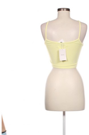 Γυναικείο αμάνικο μπλουζάκι Bershka, Μέγεθος M, Χρώμα Κίτρινο, Τιμή 5,52 €