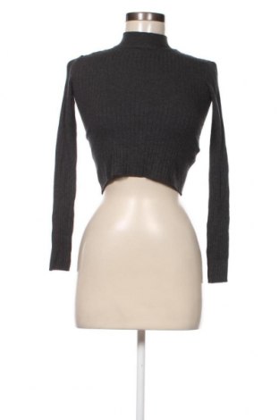 Γυναικείο πουλόβερ Bershka, Μέγεθος S, Χρώμα Γκρί, Τιμή 2,67 €