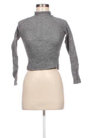 Дамски пуловер Bershka, Размер M, Цвят Сив, Цена 7,54 лв.
