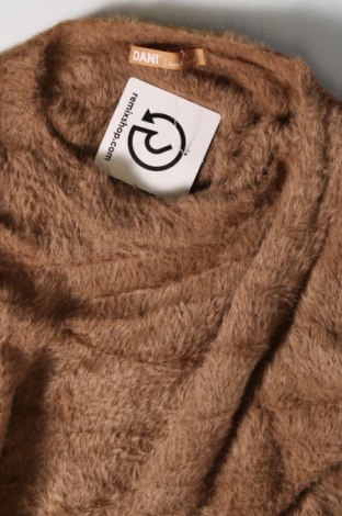 Дамски пуловер Dani, Размер S, Цвят Кафяв, Цена 8,12 лв.