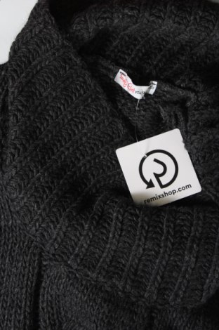 Дамски пуловер Fly Girl, Размер XS, Цвят Сив, Цена 8,36 лв.
