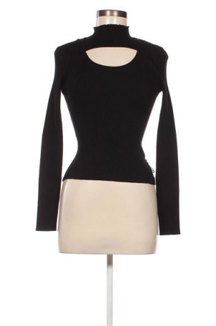 Дамски пуловер Hugo Boss, Размер S, Цвят Черен, Цена 174,22 лв.
