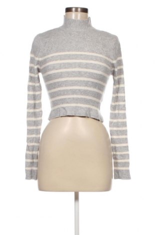 Дамски пуловер Pull&Bear, Размер M, Цвят Сив, Цена 6,09 лв.