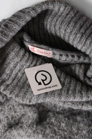 Дамски пуловер Susy Mix, Размер M, Цвят Сив, Цена 8,12 лв.