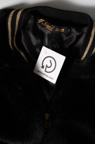 Γυναικείο μπουφάν Bershka, Μέγεθος M, Χρώμα Μαύρο, Τιμή 12,56 €