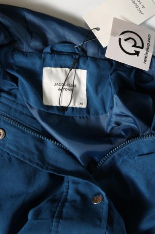 Γυναικείο μπουφάν Jdy, Μέγεθος XS, Χρώμα Μπλέ, Τιμή 13,49 €