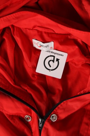 Γυναικείο μπουφάν Top Secret, Μέγεθος M, Χρώμα Κόκκινο, Τιμή 29,69 €