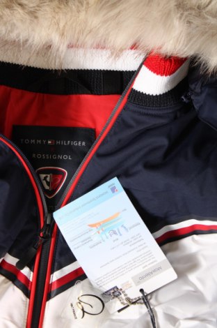 Дамско яке за зимни спортове Tommy Hilfiger x Rossignol, Размер M, Цвят Многоцветен, Цена 294,81 лв.