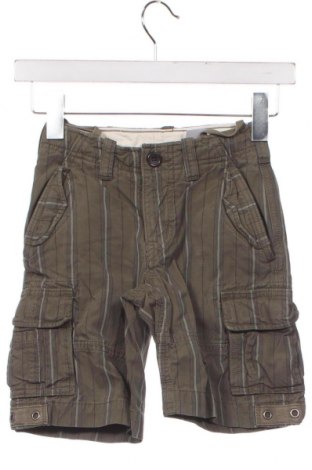 Παιδικό κοντό παντελόνι Gap Kids, Μέγεθος 4-5y/ 110-116 εκ., Χρώμα Πράσινο, Τιμή 15,47 €