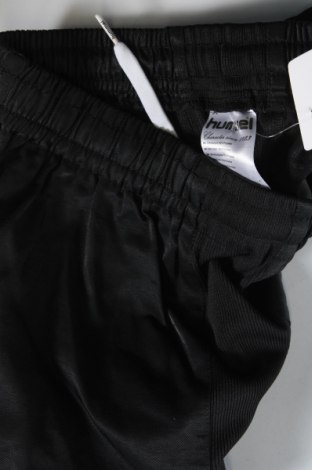 Pantaloni de trening, pentru copii Hummel, Mărime 12-13y/ 158-164 cm, Culoare Negru, Preț 45,92 Lei