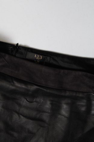 Kožená sukně  Un Deux Trois, Velikost L, Barva Černá, Cena  112,00 Kč