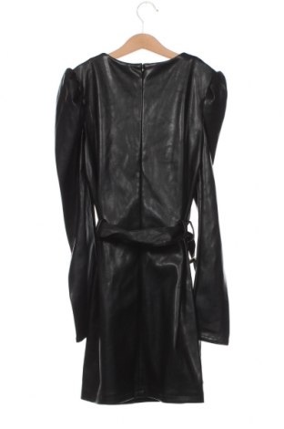 Kožené šaty  Guess, Velikost 9-10y/ 140-146 cm, Barva Černá, Cena  450,00 Kč