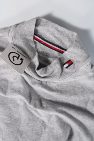 Pánské tričko  Tommy Hilfiger, Velikost S, Barva Šedá, Cena  2 168,00 Kč