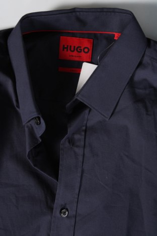 Мъжка риза Hugo Boss, Размер M, Цвят Син, Цена 113,43 лв.