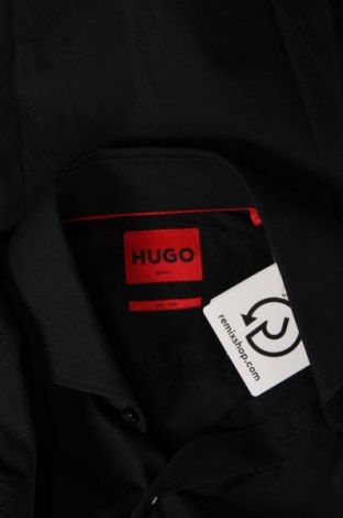 Мъжка риза Hugo Boss, Размер M, Цвят Черен, Цена 107,46 лв.