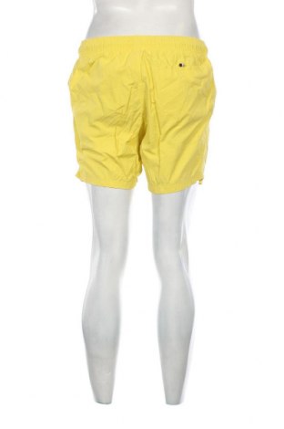 Pantaloni scurți de bărbați BOSS, Mărime M, Culoare Galben, Preț 362,53 Lei