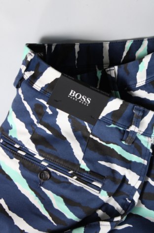 Мъжки къс панталон Hugo Boss, Размер XL, Цвят Многоцветен, Цена 164,00 лв.