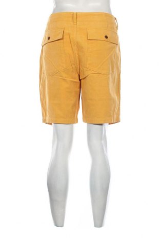 Мъжки къс панталон Outerknown, Размер L, Цвят Жълт, Цена 37,50 лв.