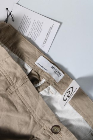 Pantaloni scurți de bărbați Selected Homme, Mărime L, Culoare Bej, Preț 177,63 Lei