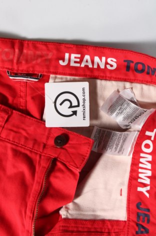 Мъжки къс панталон Tommy Jeans, Размер L, Цвят Червен, Цена 45,00 лв.