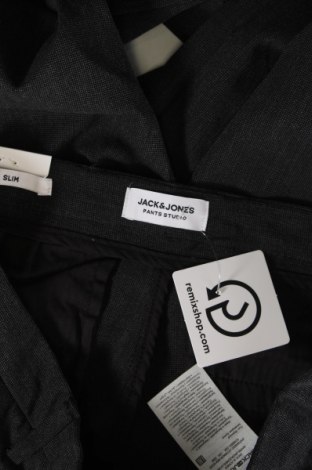 Ανδρικό παντελόνι Jack & Jones, Μέγεθος S, Χρώμα Γκρί, Τιμή 8,88 €