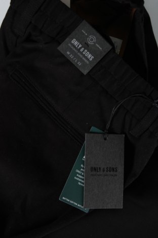 Pantaloni de bărbați Only & Sons, Mărime M, Culoare Negru, Preț 25,72 Lei