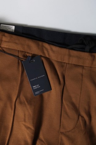 Pantaloni de bărbați Tommy Hilfiger, Mărime L, Culoare Maro, Preț 144,51 Lei