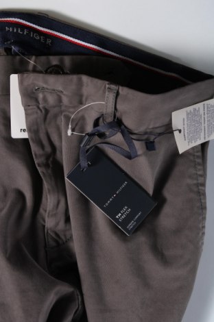 Мъжки панталон Tommy Hilfiger, Размер M, Цвят Сив, Цена 43,93 лв.