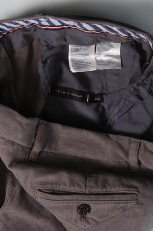 Pantaloni de bărbați Tommy Hilfiger, Mărime S, Culoare Gri, Preț 157,07 Lei