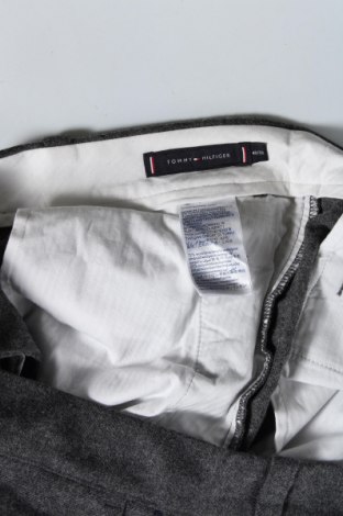 Pánske nohavice  Tommy Hilfiger, Veľkosť XXL, Farba Sivá, Cena  32,49 €