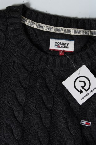 Herrenpullover Tommy Jeans, Größe XL, Farbe Grau, Preis € 132,91