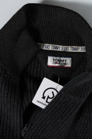 Мъжки пуловер Tommy Jeans, Размер XL, Цвят Сив, Цена 57,30 лв.