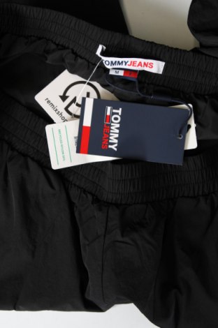 Мъжко спортно долнище Tommy Jeans, Размер M, Цвят Черен, Цена 46,87 лв.