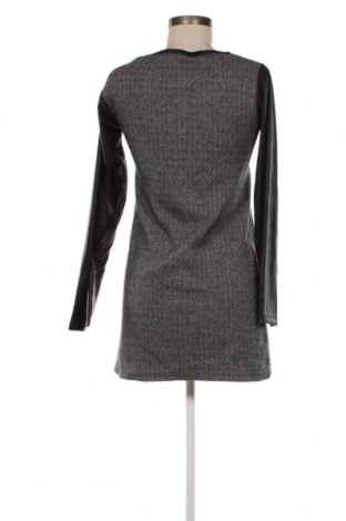 Kleid Double U, Größe L, Farbe Grau, Preis € 3,55