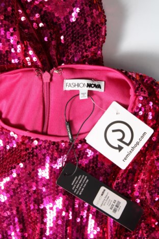 Šaty  Fashion nova, Velikost XS, Barva Růžová, Cena  685,00 Kč