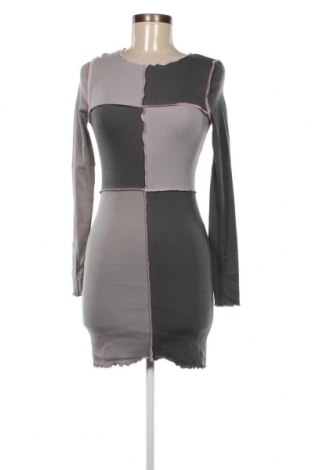 Kleid Jennyfer, Größe M, Farbe Mehrfarbig, Preis 4,74 €