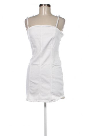 Φόρεμα Neon & Nylon by Only, Μέγεθος S, Χρώμα Λευκό, Τιμή 12,09 €