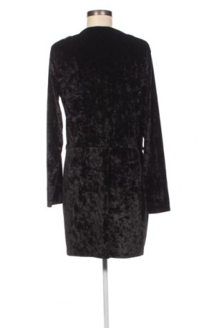Φόρεμα Pretty Little Thing, Μέγεθος M, Χρώμα Μαύρο, Τιμή 7,42 €