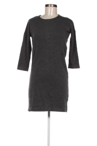 Kleid Vero Moda, Größe XS, Farbe Grau, Preis 2,92 €