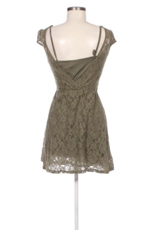 Kleid Yfl Reserved, Größe S, Farbe Grün, Preis 5,12 €