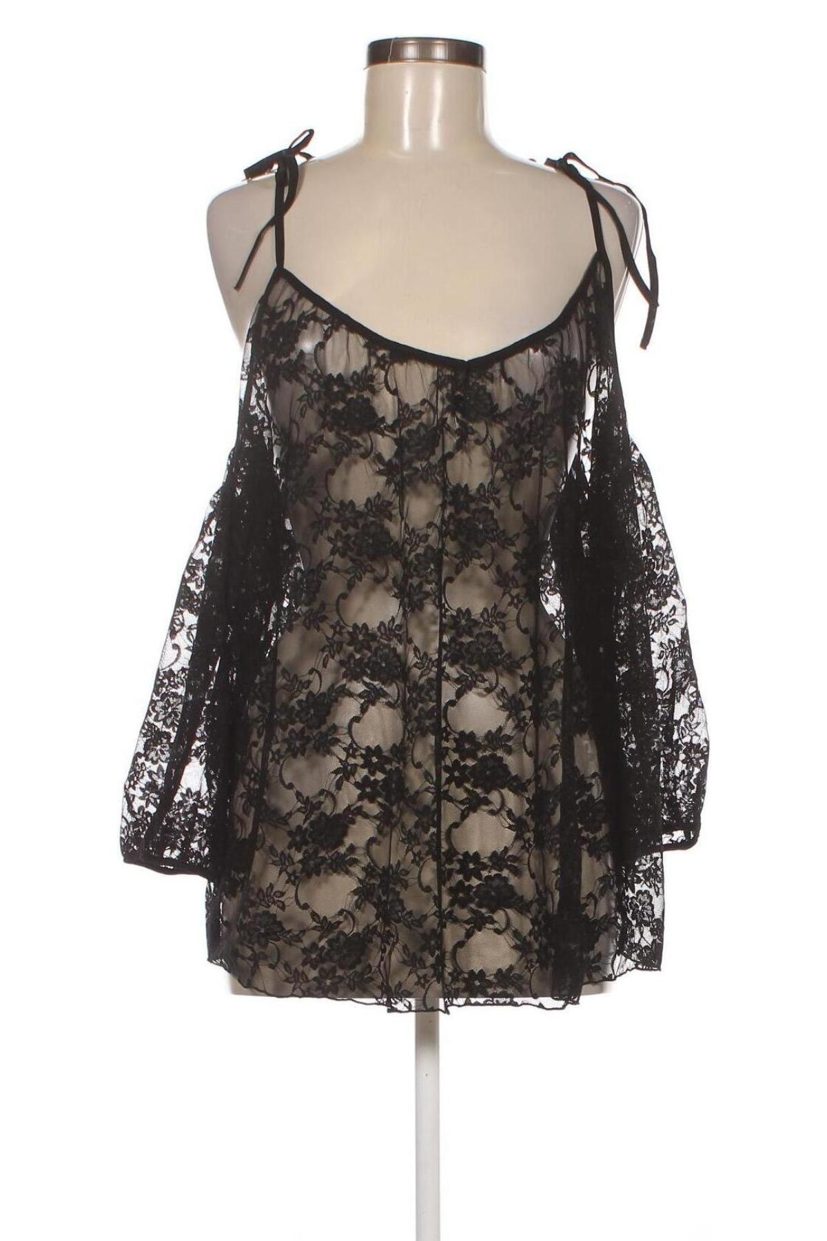 Γυναικεία μπλούζα Petite Fleur, Μέγεθος M, Χρώμα Μαύρο, Τιμή 37,11 €