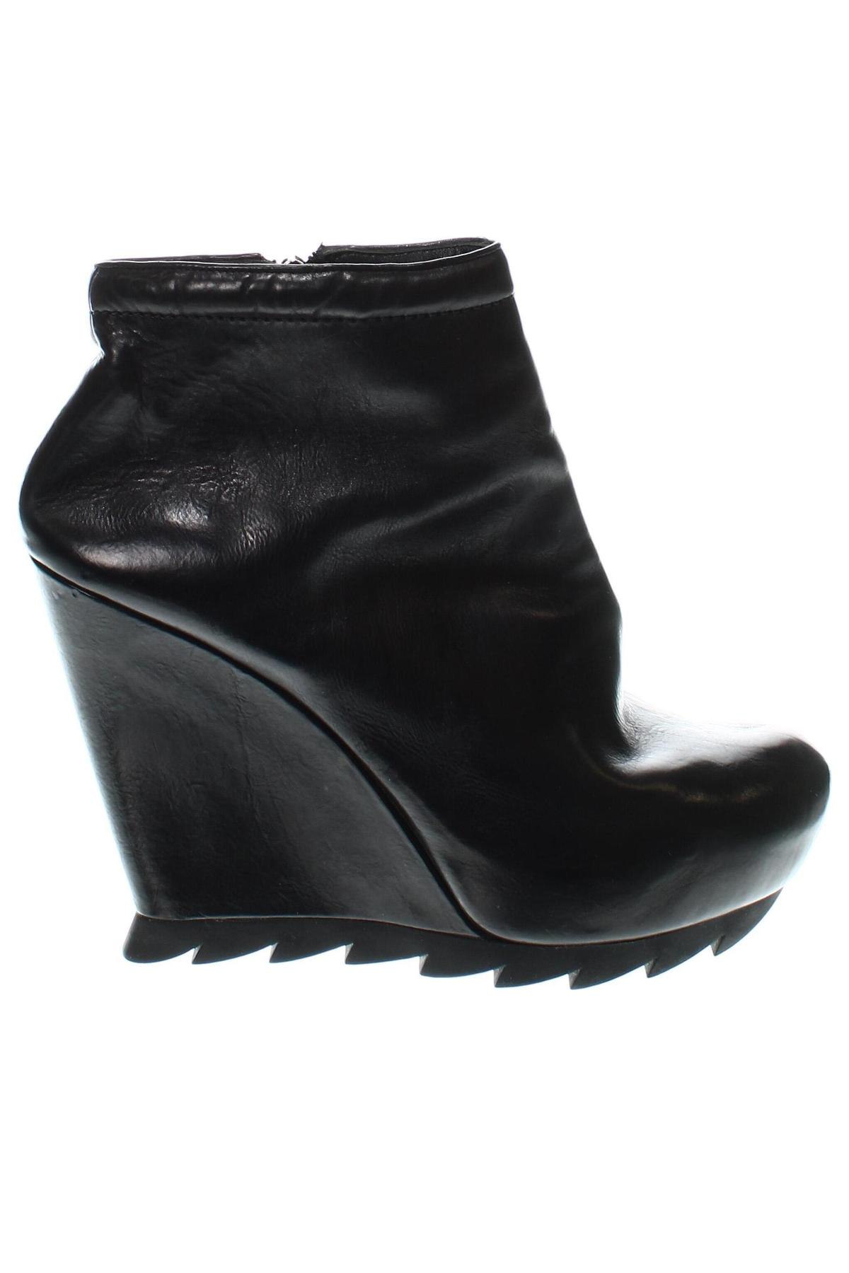 Dámské boty  Camilla Skovgaard, Velikost 40, Barva Černá, Cena  593,00 Kč