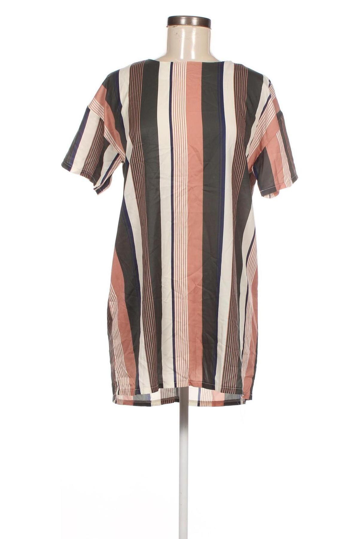 Kleid Boohoo, Größe M, Farbe Mehrfarbig, Preis € 35,29