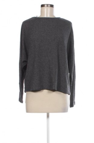 Damen Shirt, Größe M, Farbe Grau, Preis € 13,99