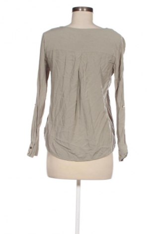 Damen Shirt Sinsay, Größe M, Farbe Grün, Preis 2,99 €