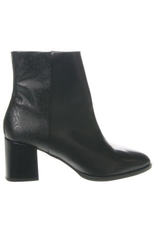 Damen Stiefeletten Calvin Klein, Größe 41, Farbe Schwarz, Preis 92,99 €