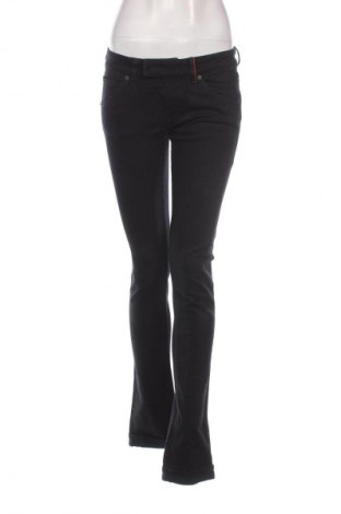 Blugi de femei Hugo Boss, Mărime M, Culoare Negru, Preț 447,99 Lei