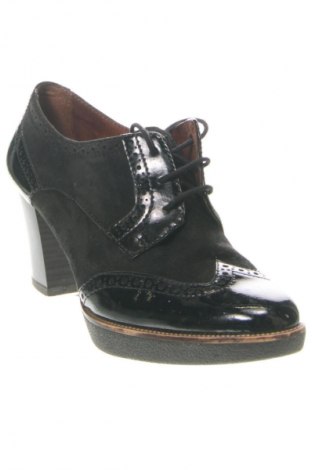 Obuwie damskie Tamaris, Rozmiar 37, Kolor Czarny, Cena 85,99 zł